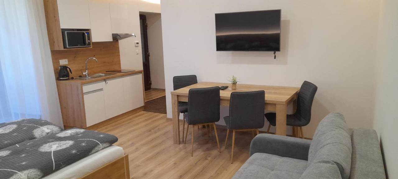 Apartmany Lumi Veľký Slavkov エクステリア 写真